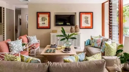 多款電視背景墻現(xiàn)代簡約風(fēng)裝修效果圖大全 客廳背景墻裝修-家居快訊-廣州搜房網(wǎng)家居裝修